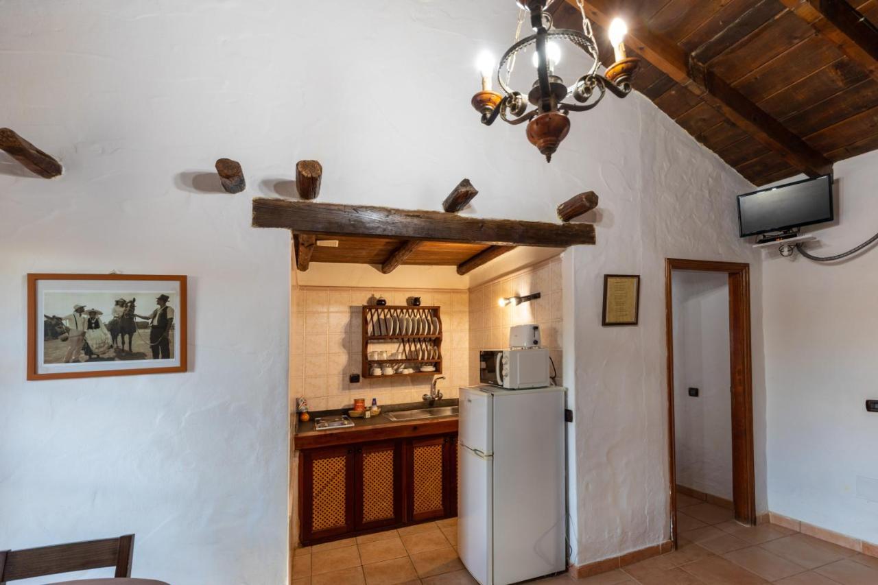 La Gayria Country house *